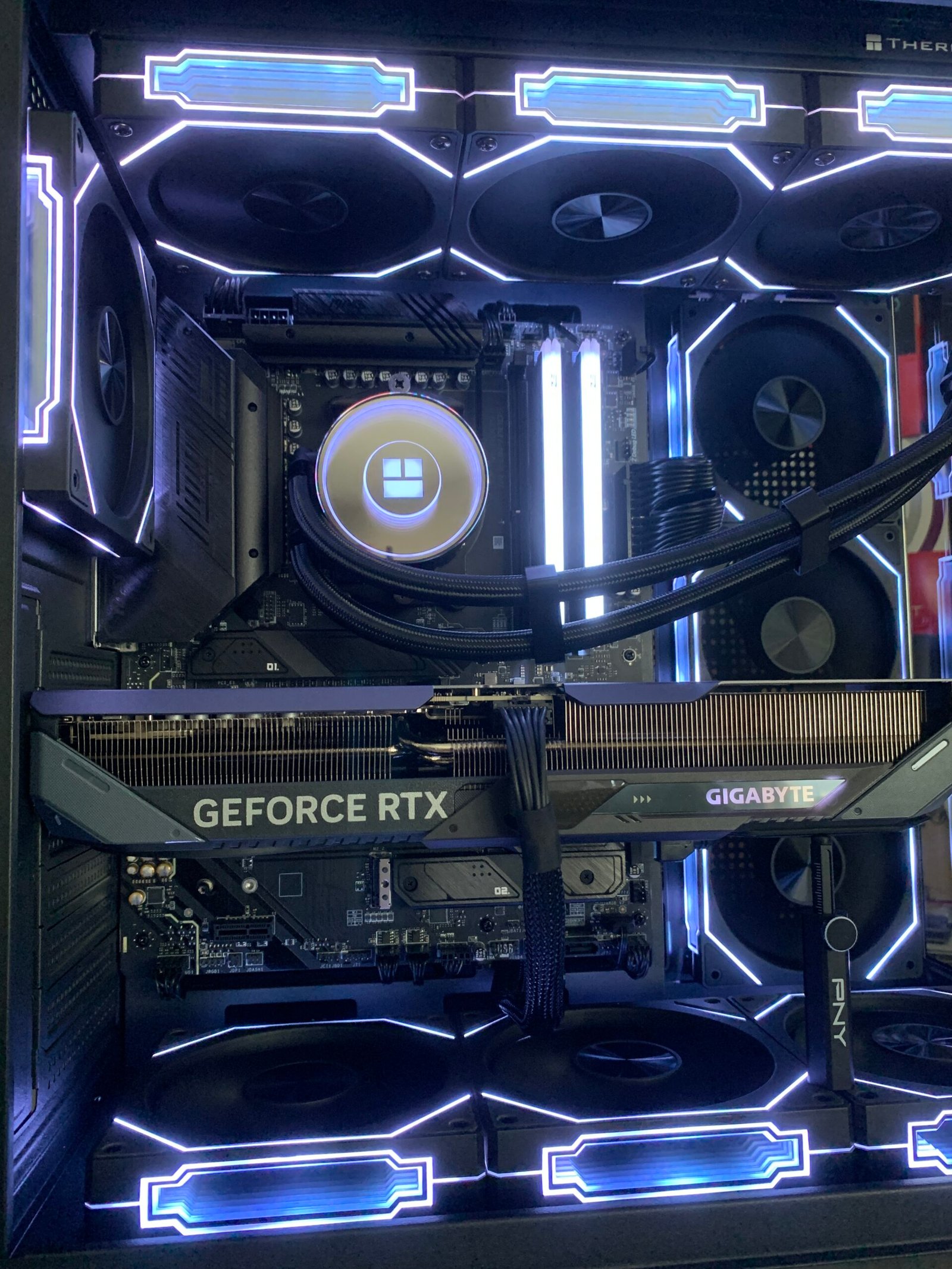 Pc gamer 9800x3D Rtx 5070